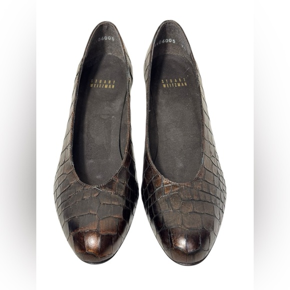STUART WEITZMAN Women's Dark Brown Croc Leather Tilting Pump Size 7.5 - Picture 3 of 13